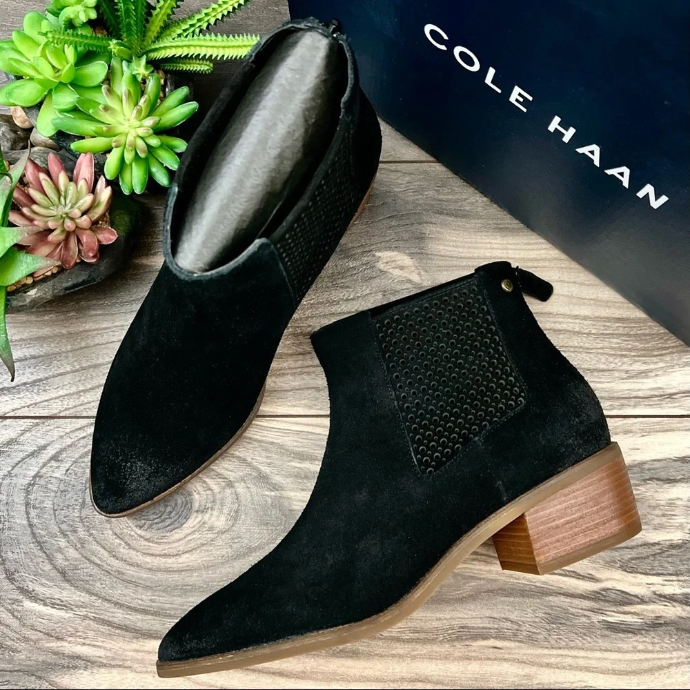 NIB Cole Haan Val Bootie Pointed Toe Ankle Boots Black Suede 8B 38.5 - Picture 1 of 11